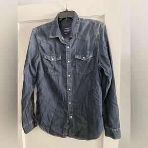 American Eagle button down shirt